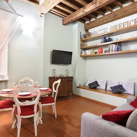 Apartamento Across The River Florencia Exterior foto